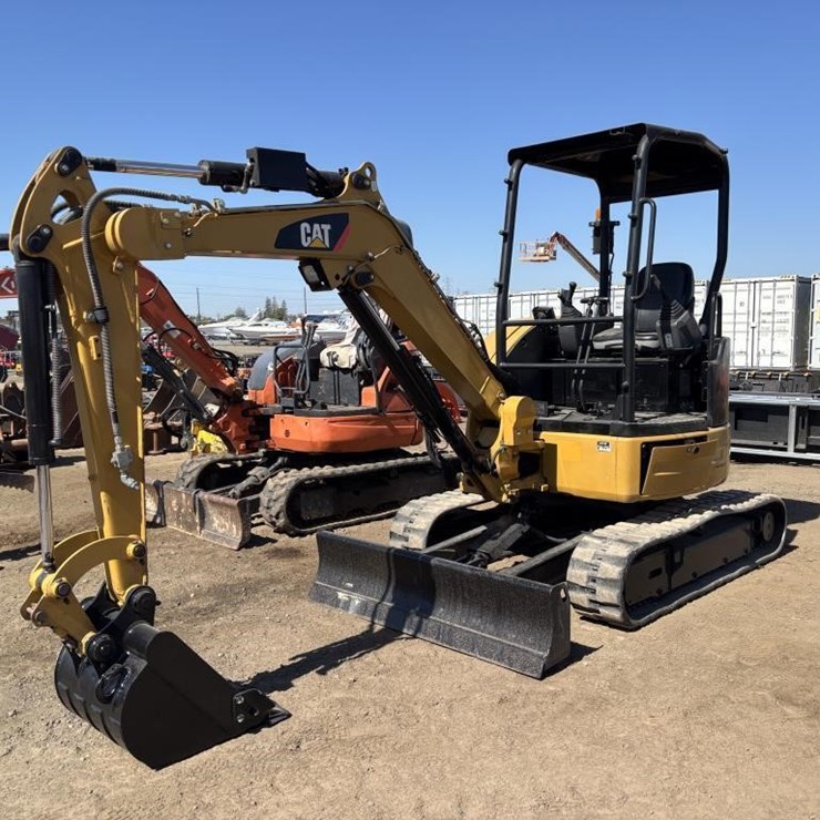 CATERPILLAR 303E CR