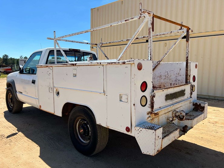 1994-gmc-sierra-2500-image-2