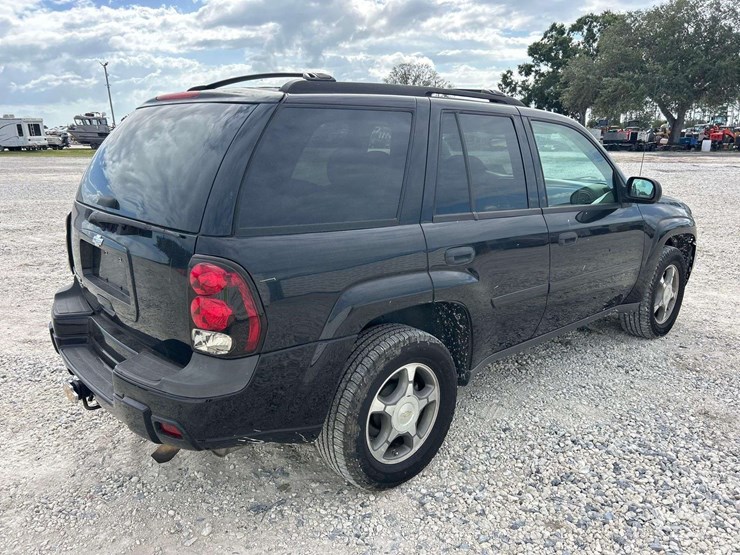 2007-chevrolet-trailblazer-image-3
