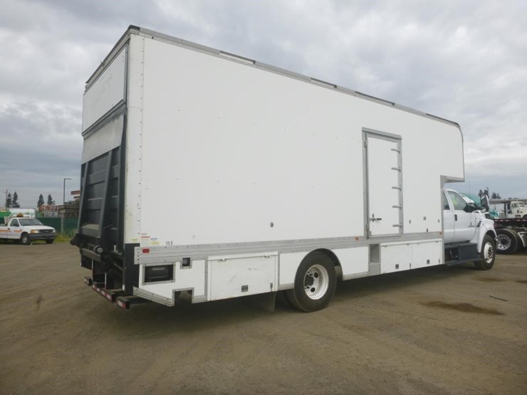 2016-ford-f650-xlt-image-3