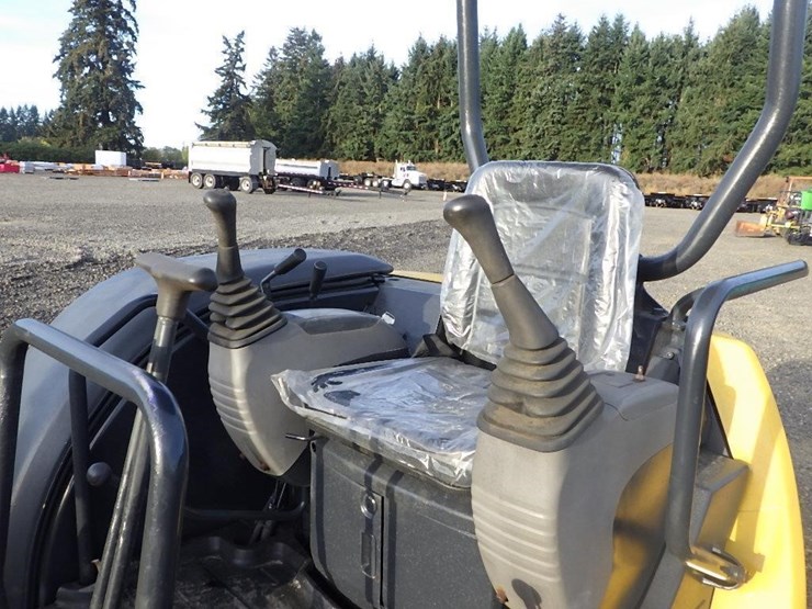 komatsu-pc35mr-1-image-31