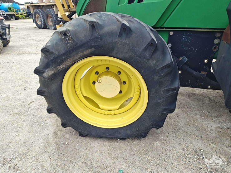 john-deere-6115m-image-13