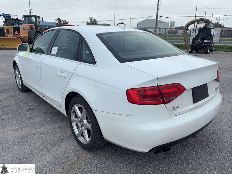 2009-audi-a4-image-7