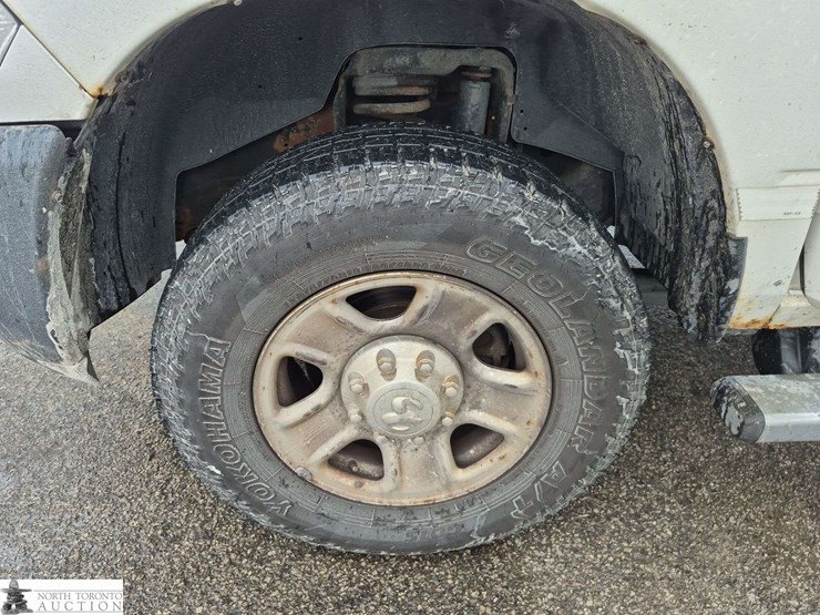 2014-dodge-3500-image-21