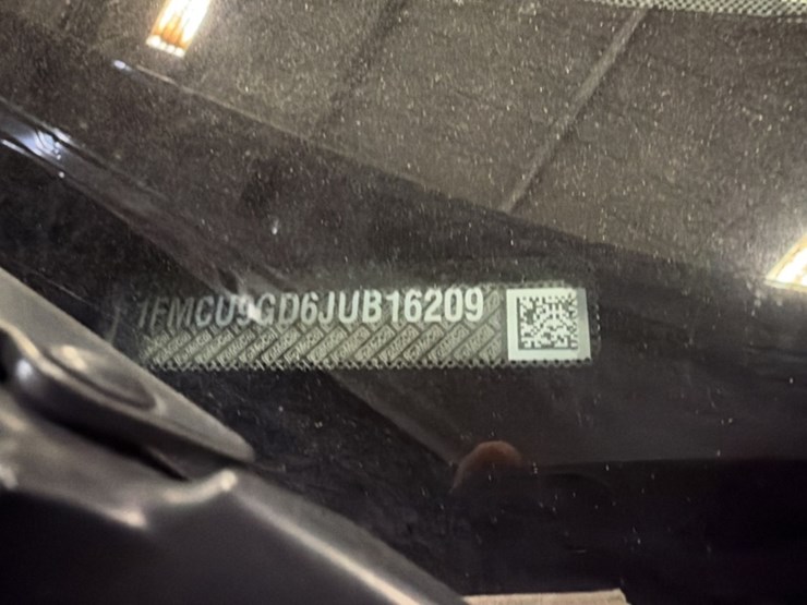 2018-ford-escape-se-image-16