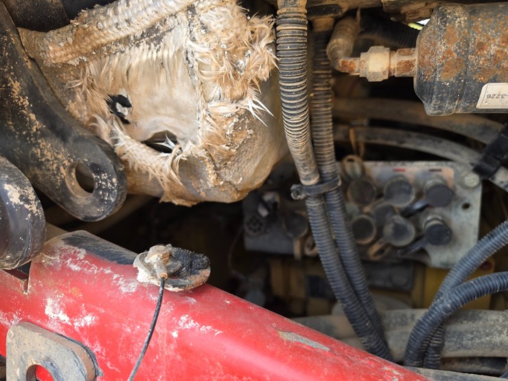 2007-caterpillar-953d-image-24