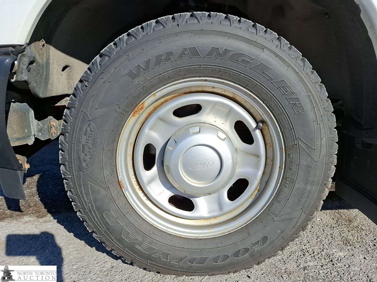 2018-ford-f350-image-15