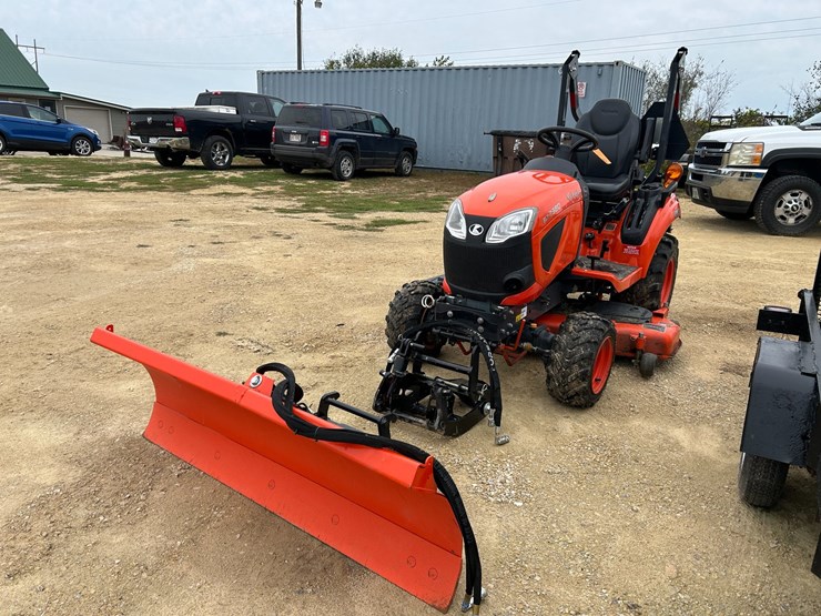 2024-kubota-bx2380-image-1