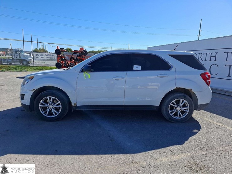 2017-chevrolet-equinox-image-8