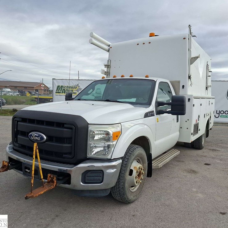 2012 FORD F350