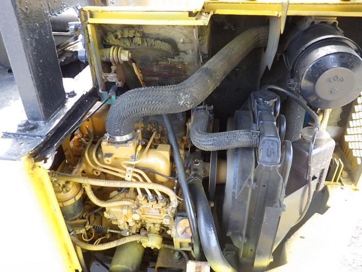 komatsu-pc28uu-image-16
