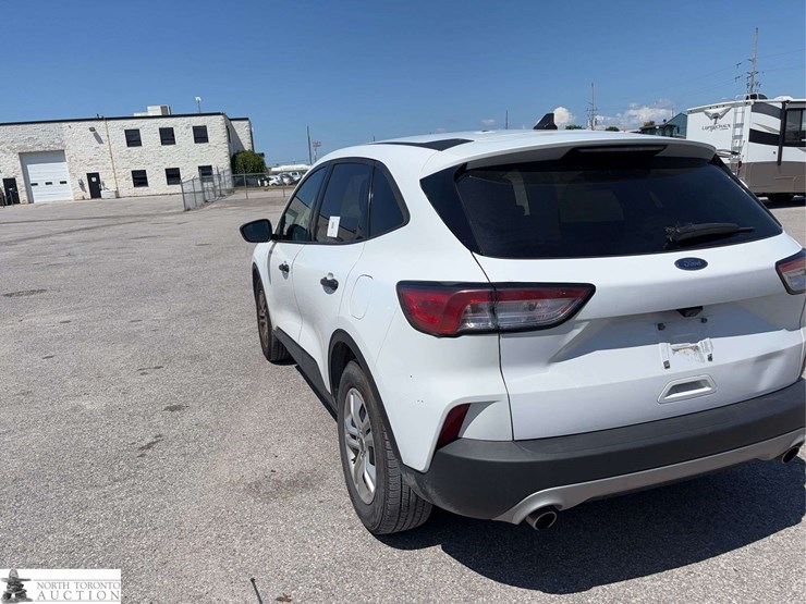 2022-ford-escape-image-7