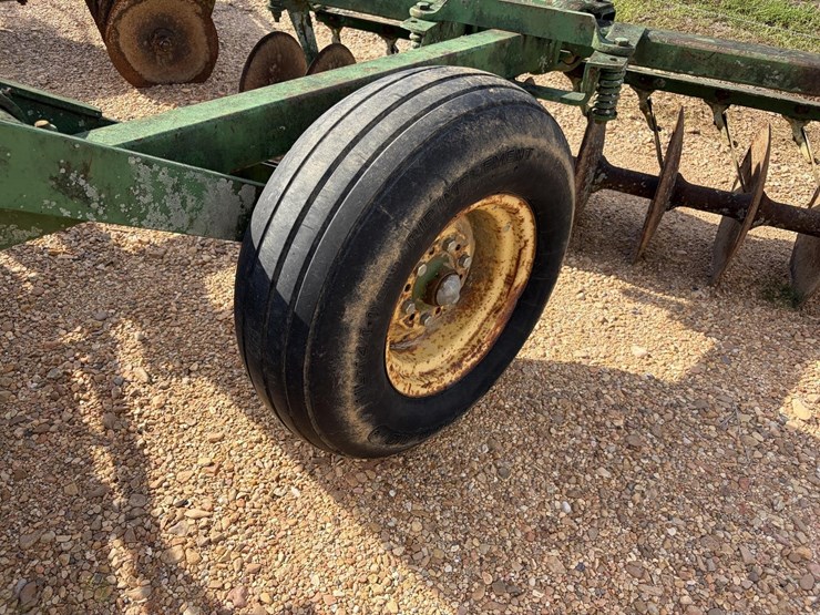 john-deere-14-image-5
