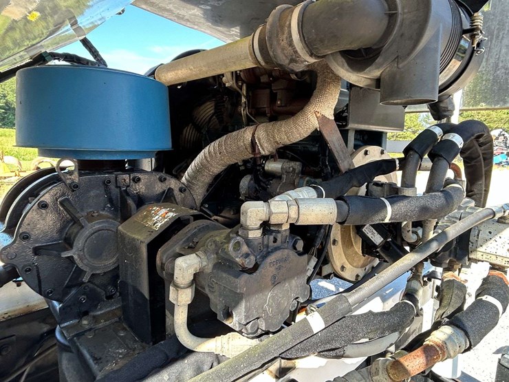 2015-peterbilt-220-image-20