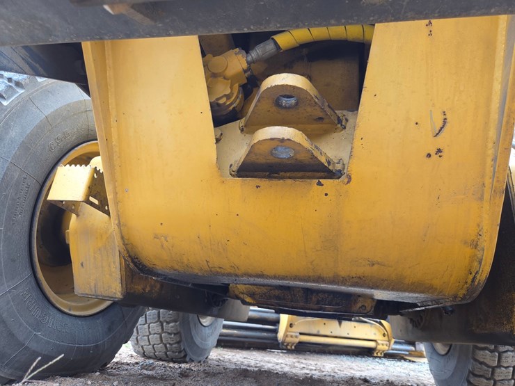 deere-772bh-image-51