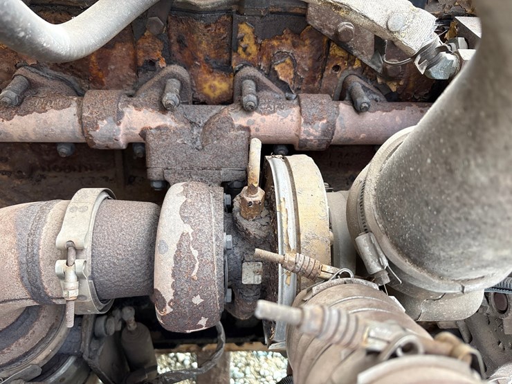 2007-peterbilt-335-image-24