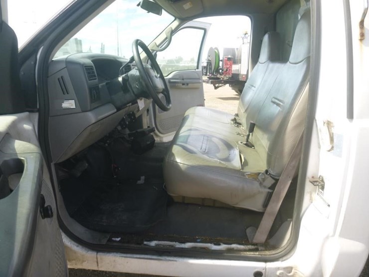 2001-ford-f450-image-12