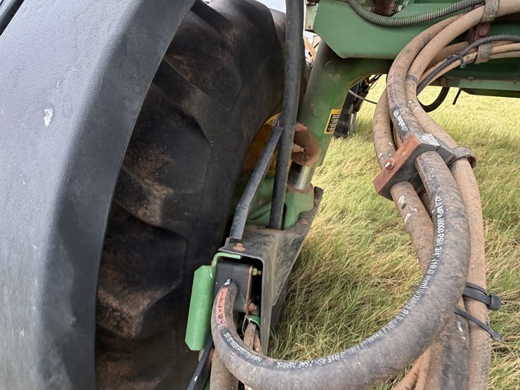2010-john-deere-4830-image-26