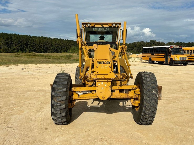 2001-caterpillar-12h-image-5