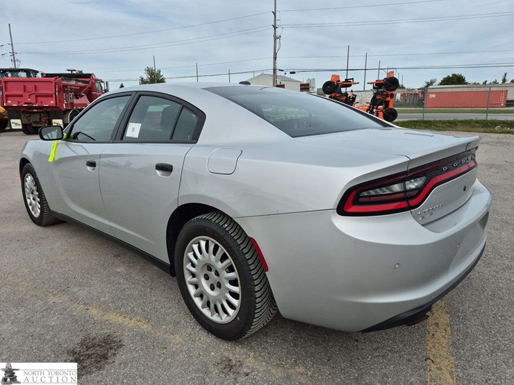 2019-dodge-charger-image-7