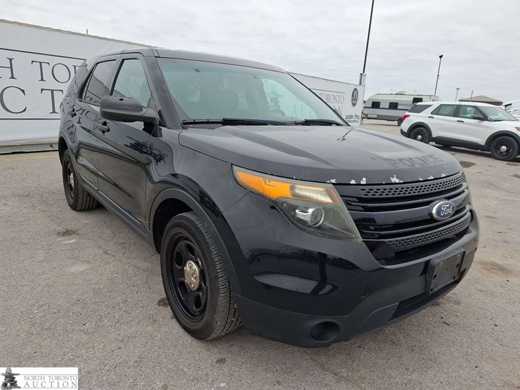 2015-ford-explorer-image-3