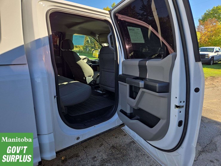 2016-ford-f150-image-24