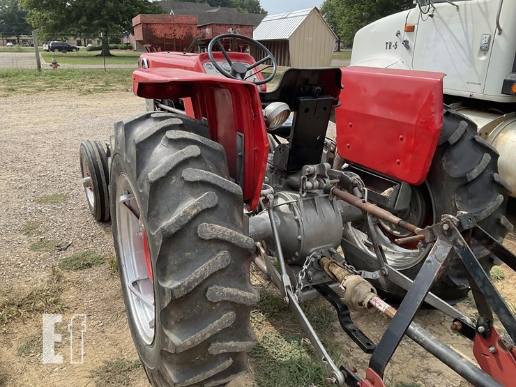 massey-ferguson-150-image-4