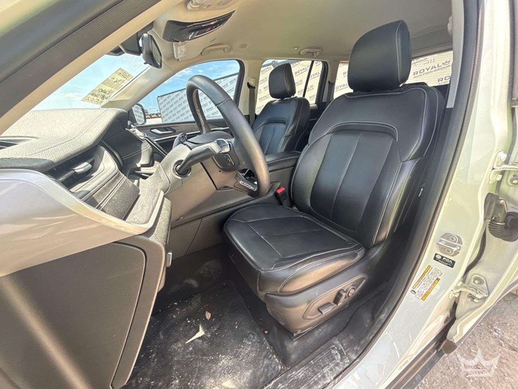 2022-jeep-grand-cherrokee-suv-image-13