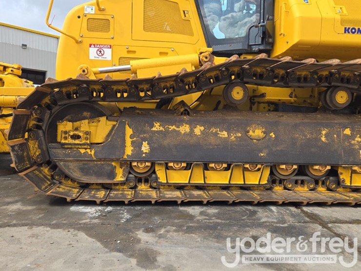 2024-komatsu-d71pxi-24-image-9