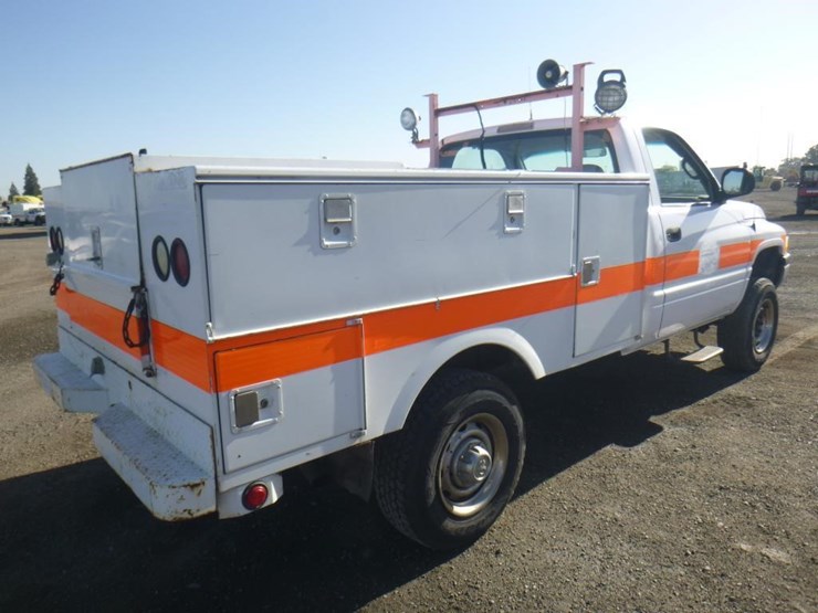 2002-dodge-ram-2500-image-3