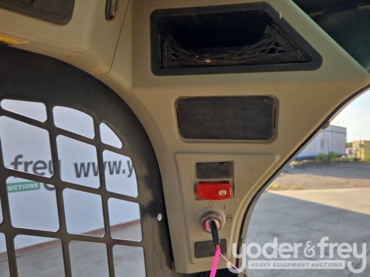 2019-caterpillar-259d3-image-49