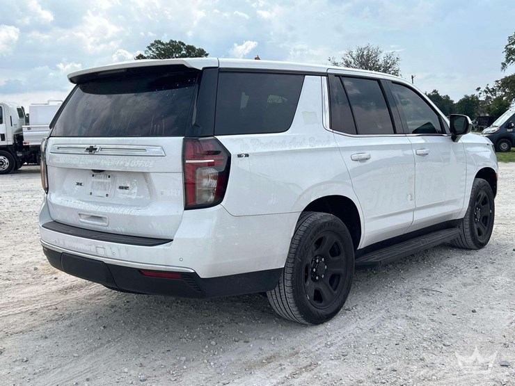 2023-chevrolet-tahoe-image-3