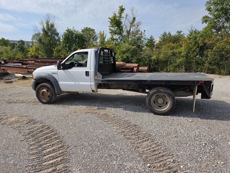 2005-ford-f550-image-7