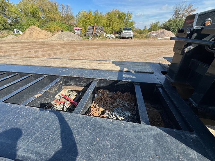 2022-globe-lowboy-image-20