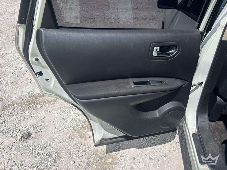 nissan-rogue-image-19