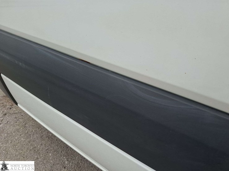 2012-mercedes-benz-sprinter-2500-image-24