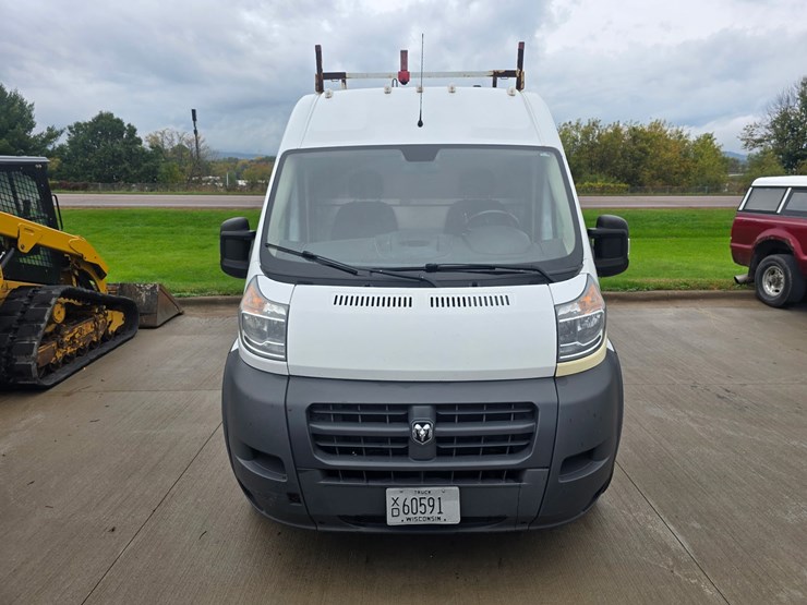 2015-dodge-ram-van-image-2