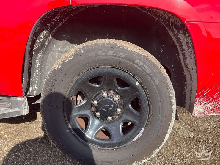 2018-chevrolet-tahoe-image-30