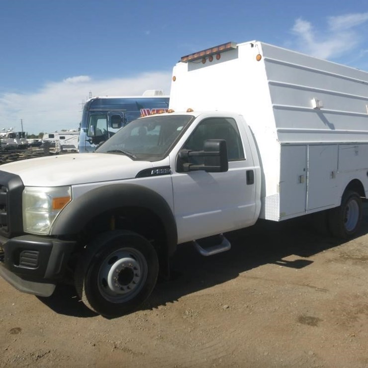 2011 FORD F550