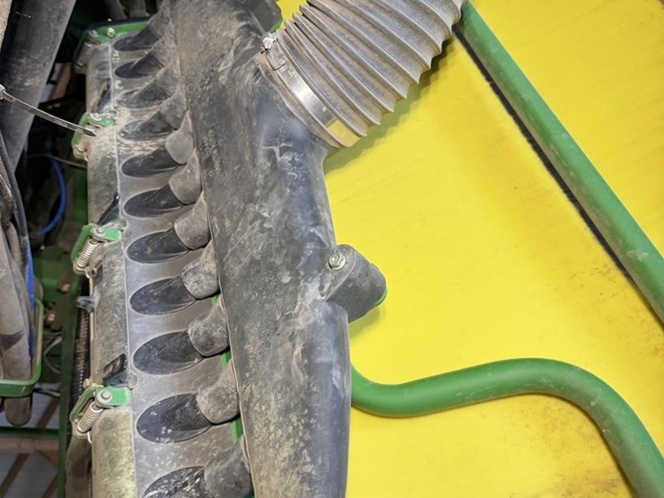2013-john-deere-db60-image-43