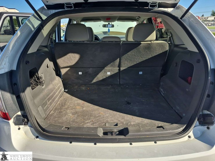 2014-ford-edge-image-22