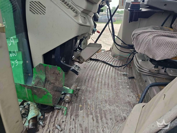 john-deere-6115m-image-35