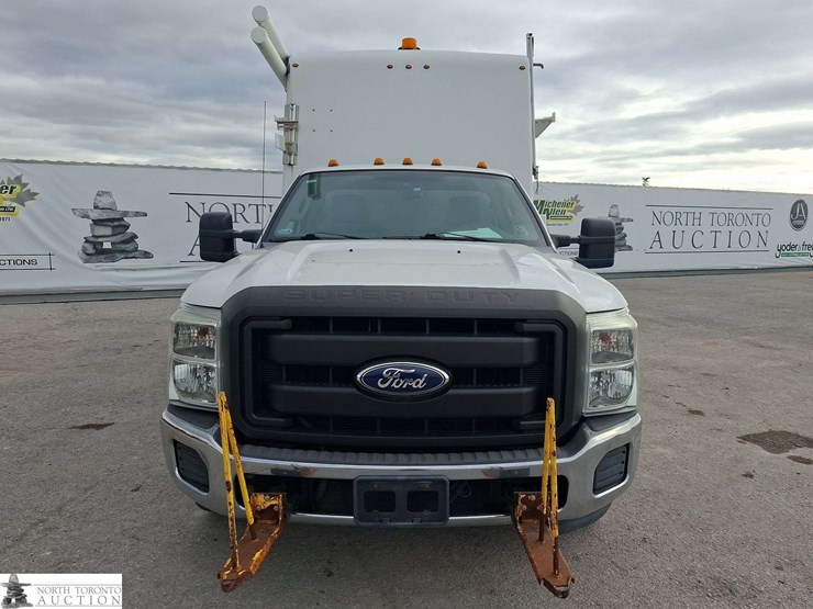 2012-ford-f350-image-2