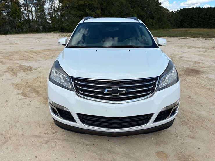 2017-chevrolet-traverse-image-5