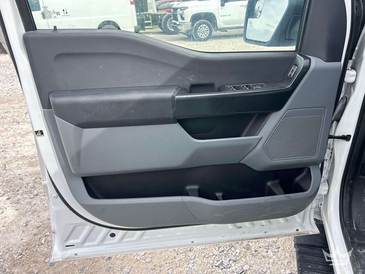 2022-ford-f150-image-10