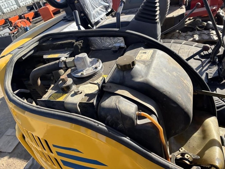 komatsu-pc30mr-1-image-31