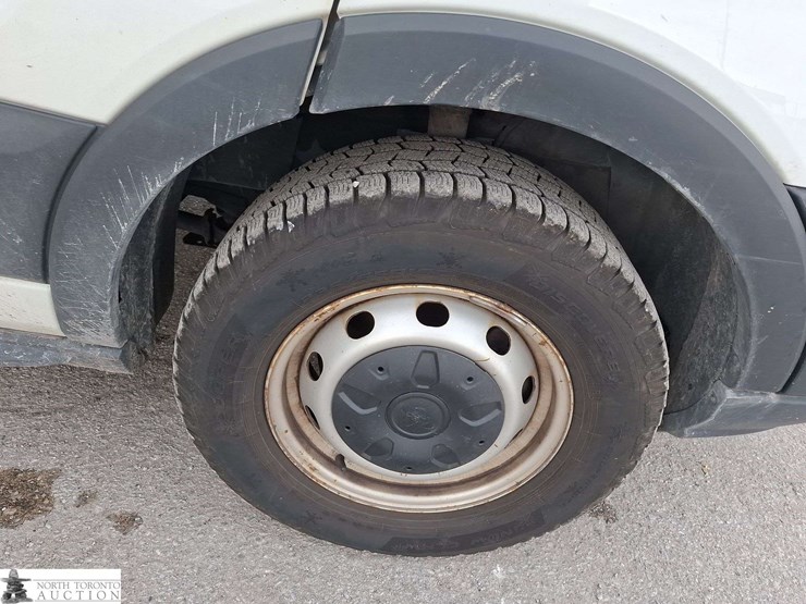 2019-ford-transit-image-19