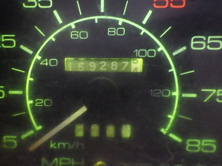 1994-isuzu-npr-image-38