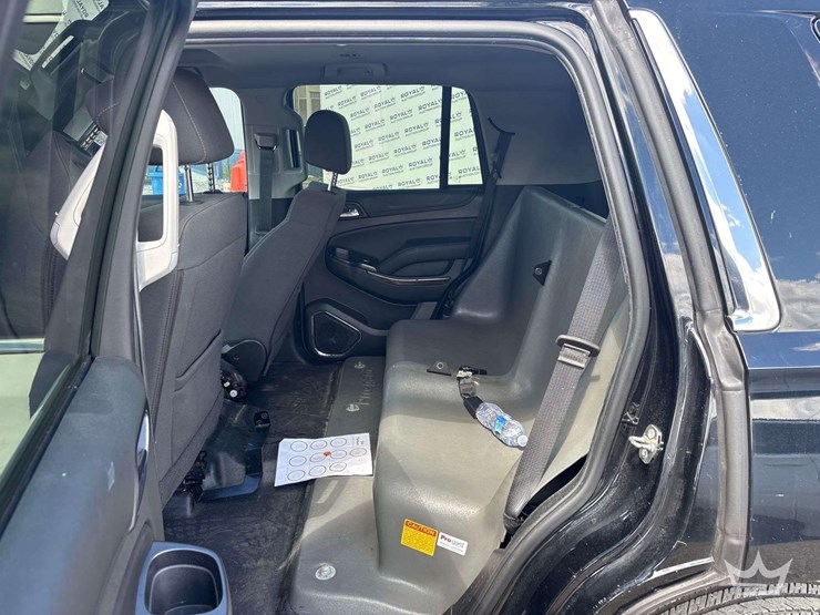 2018-chevrolet-tahoe-image-16