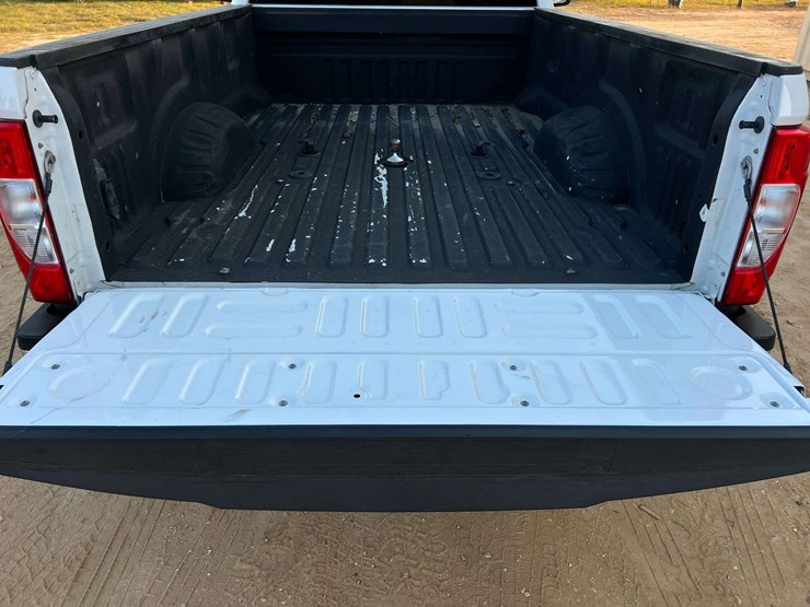 2020-ford-f350-image-25